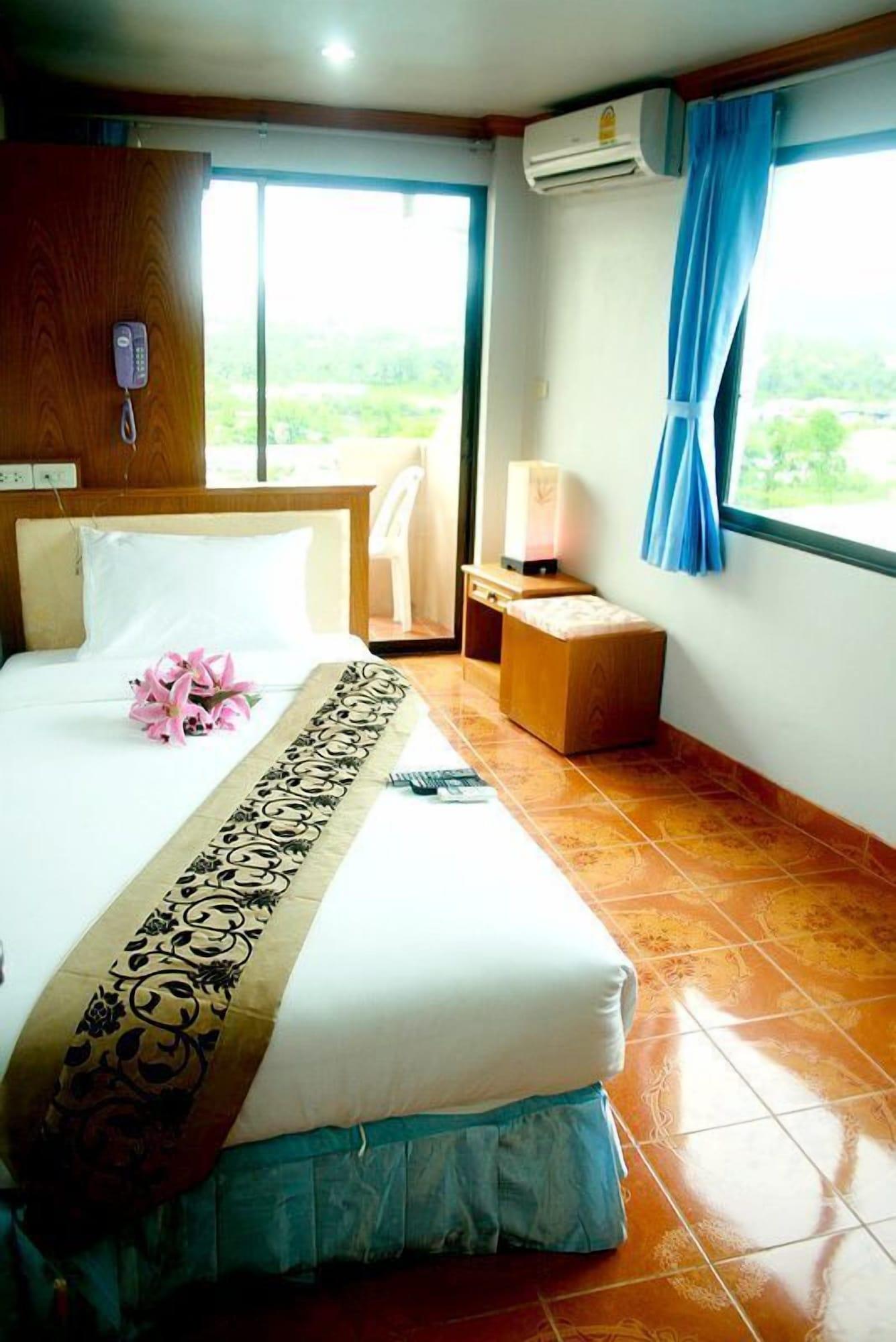 Lamai pensión Patong Exterior foto